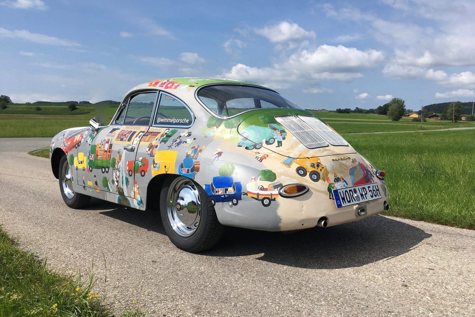 Ein Blickfang - nicht nur für Kinder: der „Wimmelporsche“ kommt zur Sauerland-Klassik 2021 2 2021 sk wimmelporsche 04