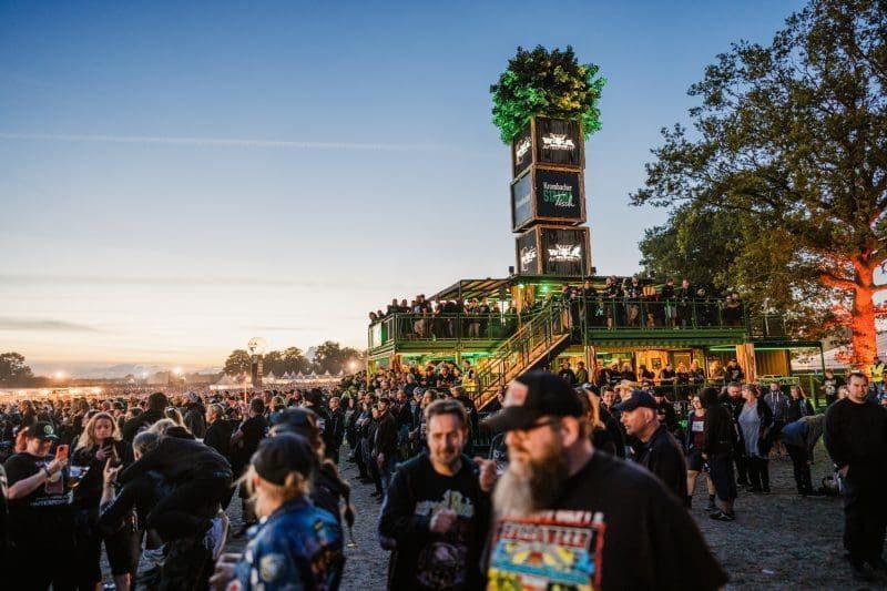 Krombacher feiert gelungene Premiere beim Wacken Open Air 1 krombacher wacken2022 stammtisch 1