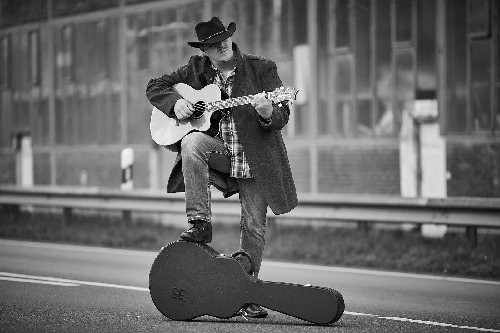 Haus- & Hof-FLOHMARKT und OPEN STAGE im Studio A 2 tom pungel