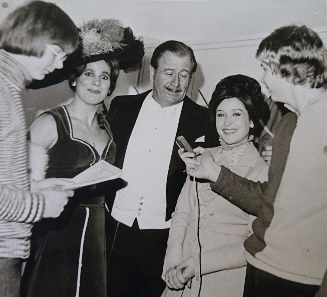 16.02.1976 Stadthalle Attendorn (Ein idealer Gatte) mit Hans Joachim Kulenkampff. Peter und Winfried hatten ihn