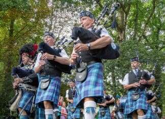 foto the arthur troop pipes and drums 3 e1712908713417